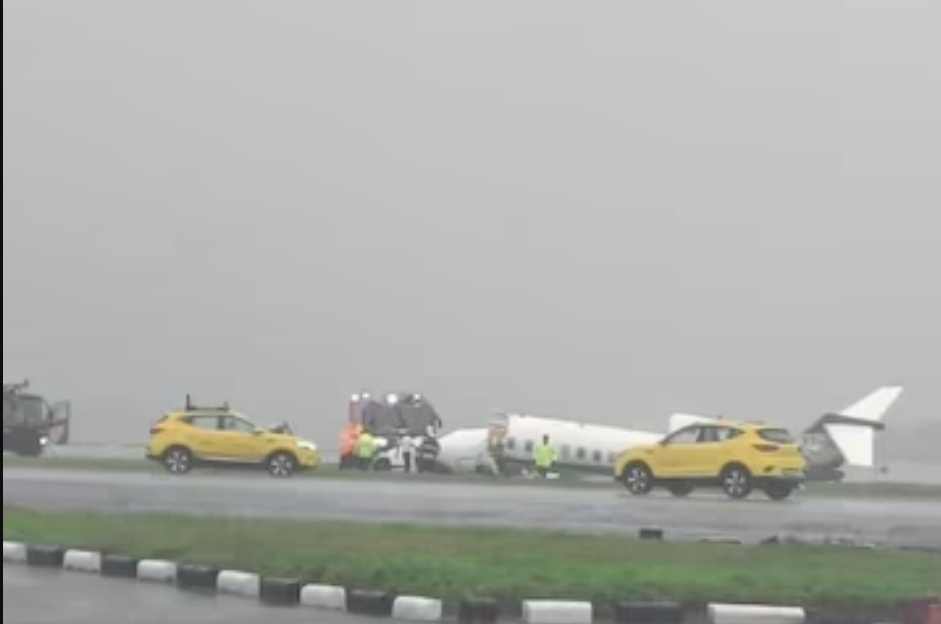 Aircraft with 8 People On Board Skids off Runway While Landing at Mumbai Airport; All Injured Hospitalised
